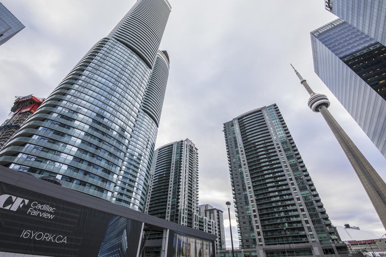 Royal Stays Condominiums - Upscale Downtown Suites Toronto Exterior foto